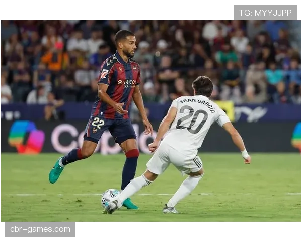 莱万特中场组织表现稳健，近期比赛控球与调度能力持续提升