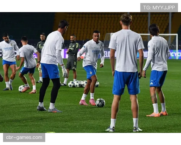 皇马欧冠争冠压力上升,持续备战态势对球队稳定性提出考验 皇马欧冠争冠压力上升,持续备战态势对球队稳定性提出考验