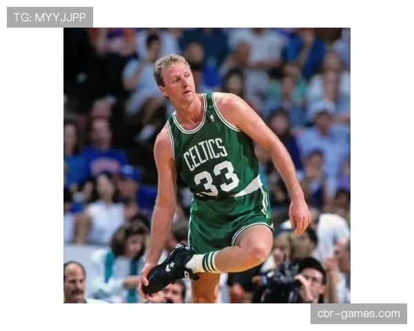 比卢普斯精准无球跑位提升组织效率明显超越同位置后卫